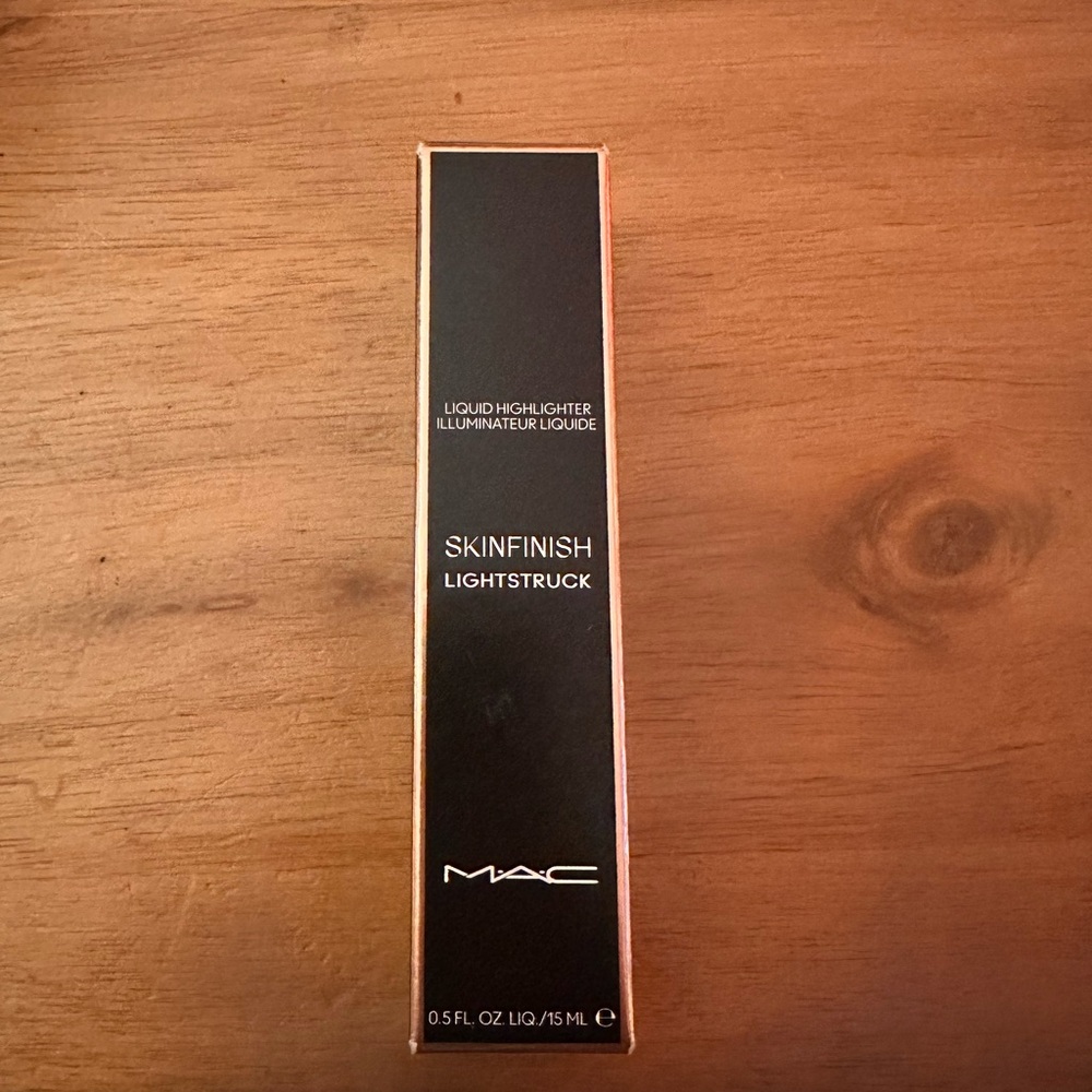 MAC Cosmetics Skinfinish Lightstruck Highlighter